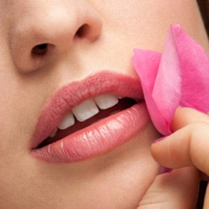 Make-Up Trick #9: Augment the Lips 