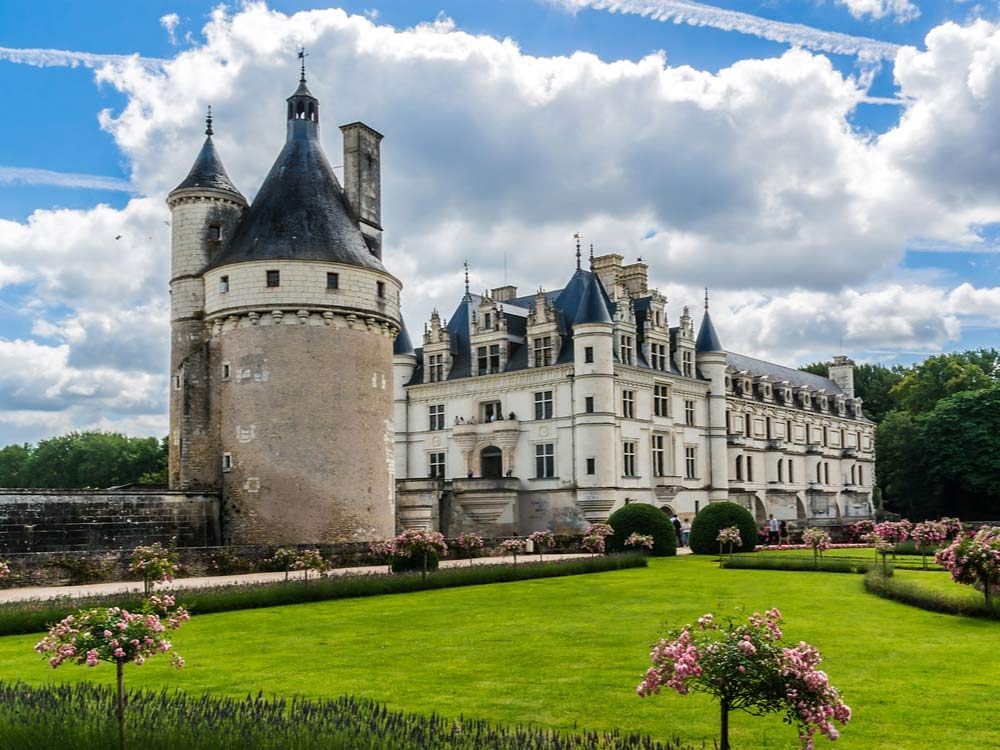 Fairy Tale Places Chateau De Chenonceau France ?w=1000
