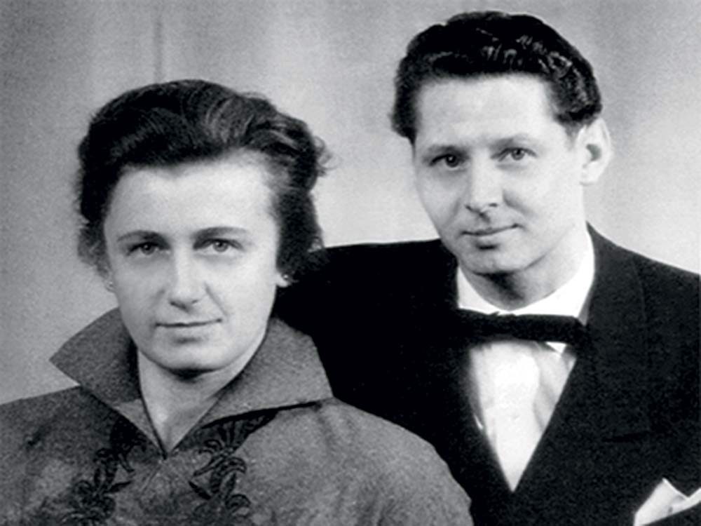 Ruth and Helmut's wedding photo in 1959