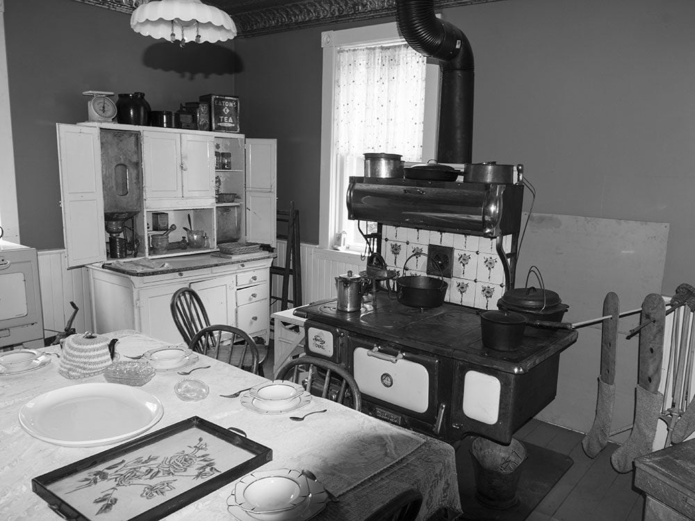 depression era kitchen table