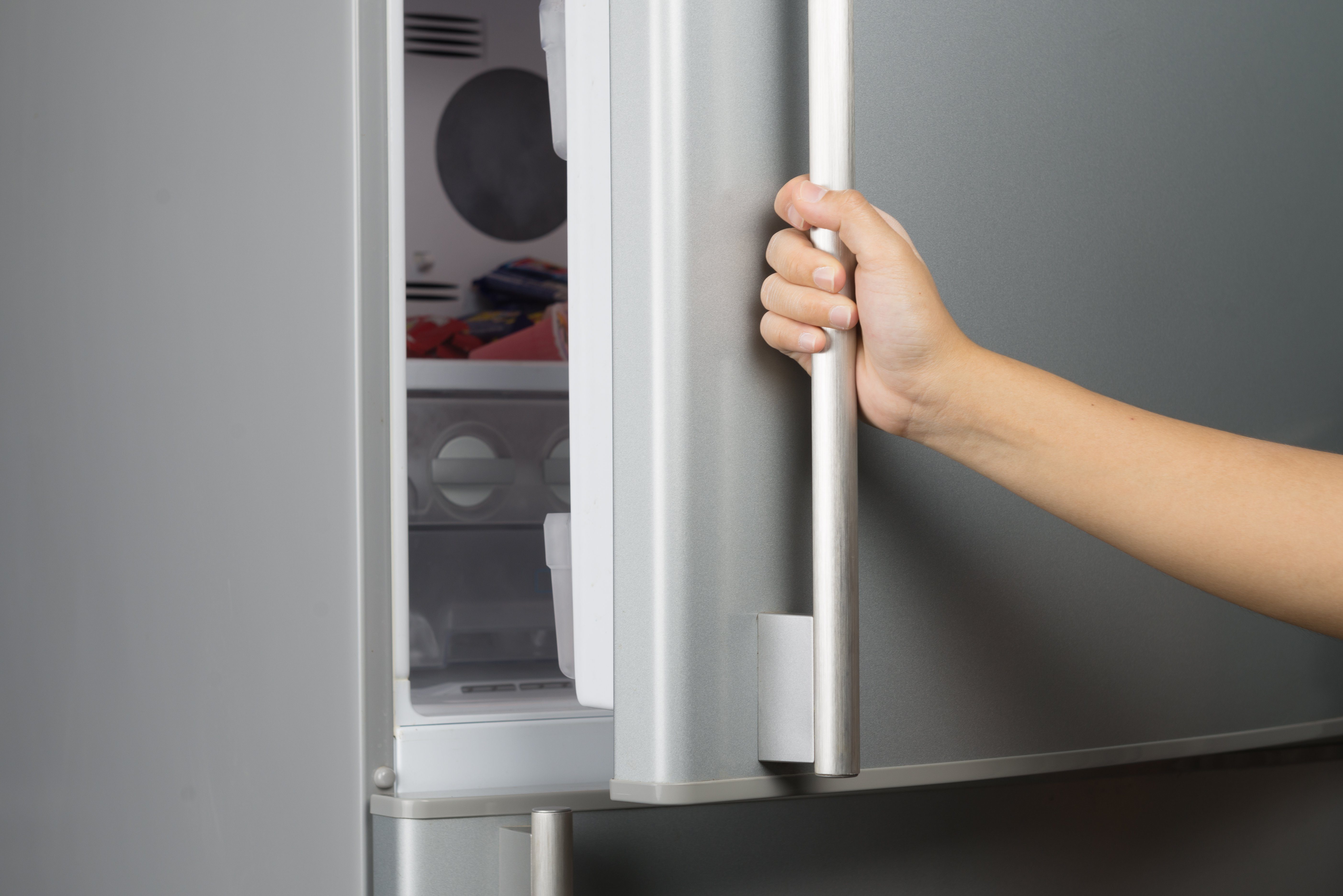 7 Ways You're Shortening the Life of Your Refrigerator | Reader's Digest