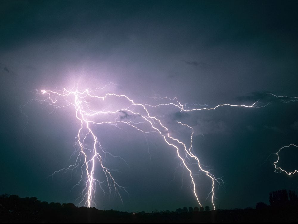 What Happens If You Get Struck by Lightning | Reader's Digest Canada