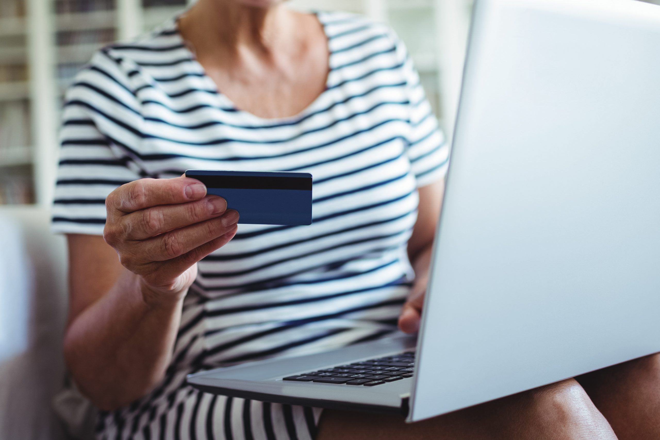 Sneaky Ways Online Retailers Get You To Spend More | Reader's Digest