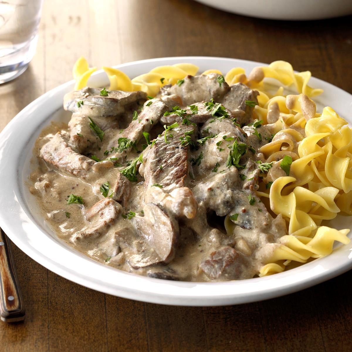 Slow-Cooker Beef Stroganoff | Reader's Digest Canada