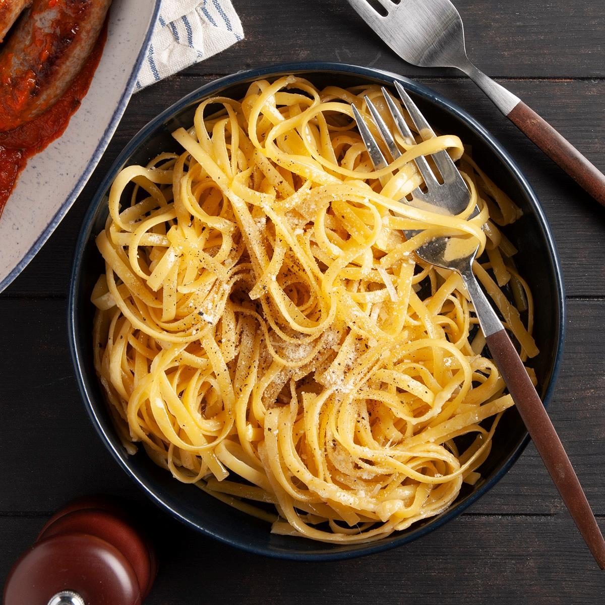 Parmesan Fettuccine | Reader's Digest Canada