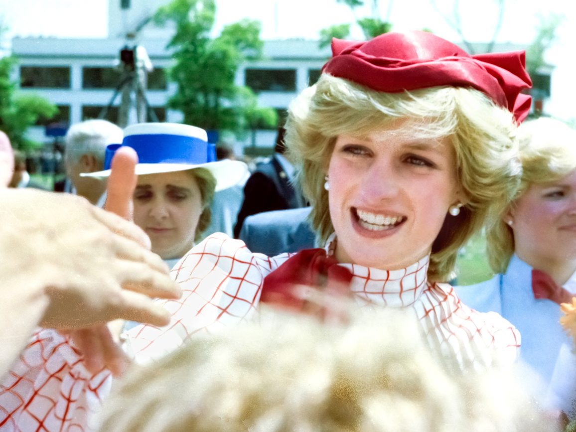 The Letter Queen Elizabeth II Wrote After Diana's Death | Reader's Digest