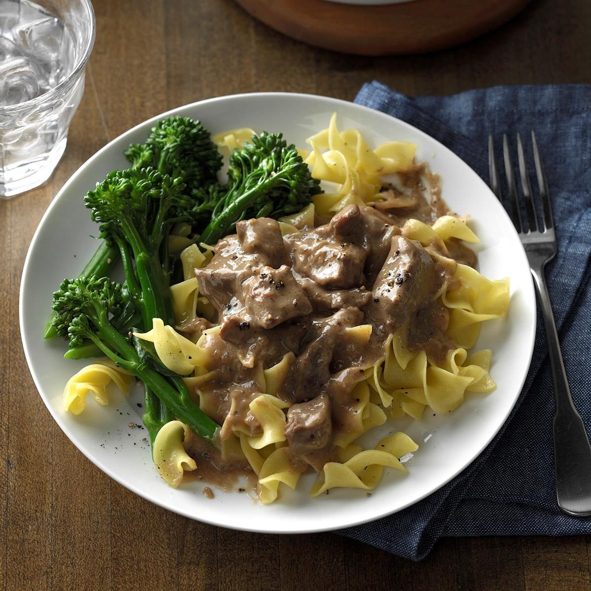 Beef in Onion Gravy | Reader's Digest Canada