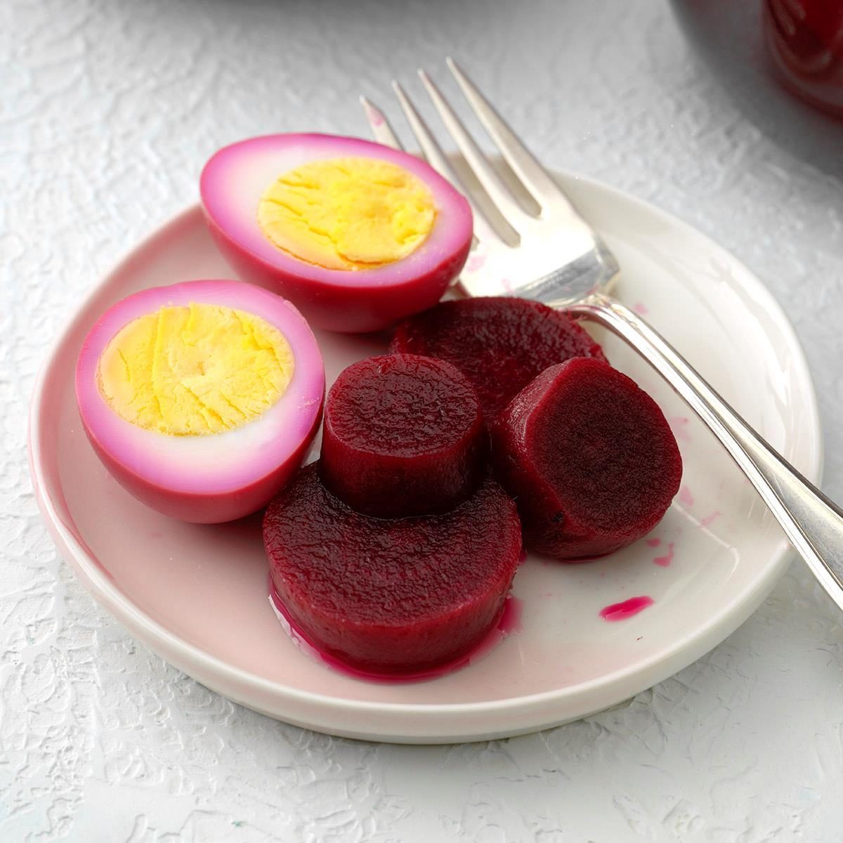 Pickled Eggs With Beets Reader S Digest