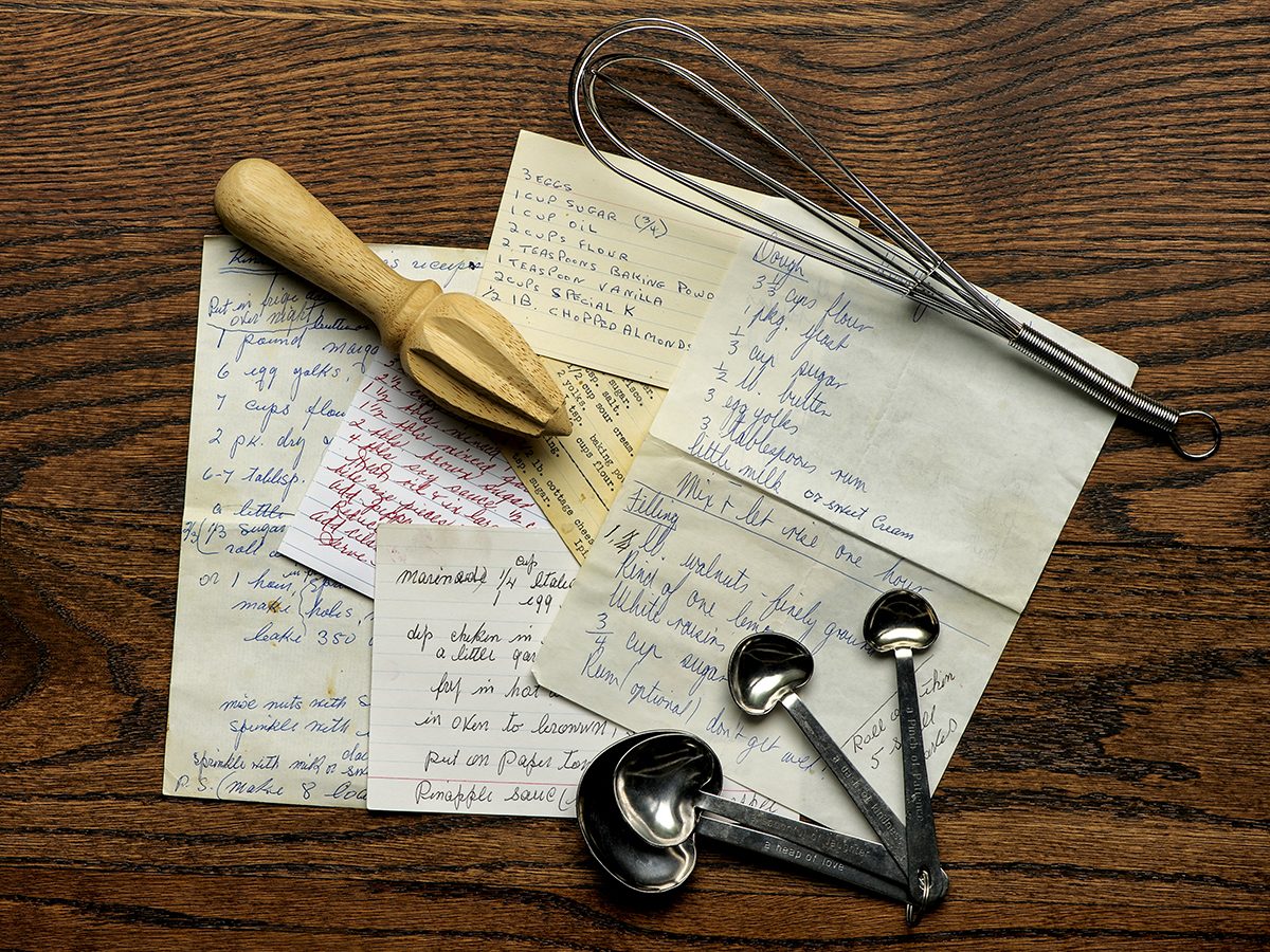 Handwritten Recipe Gifts to Celebrate and Preserve Family Favorites