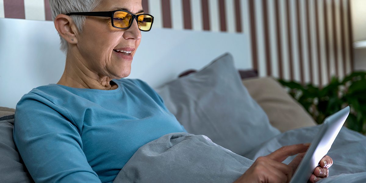 Do Blue Light Glasses Work? Reader's Digest Canada