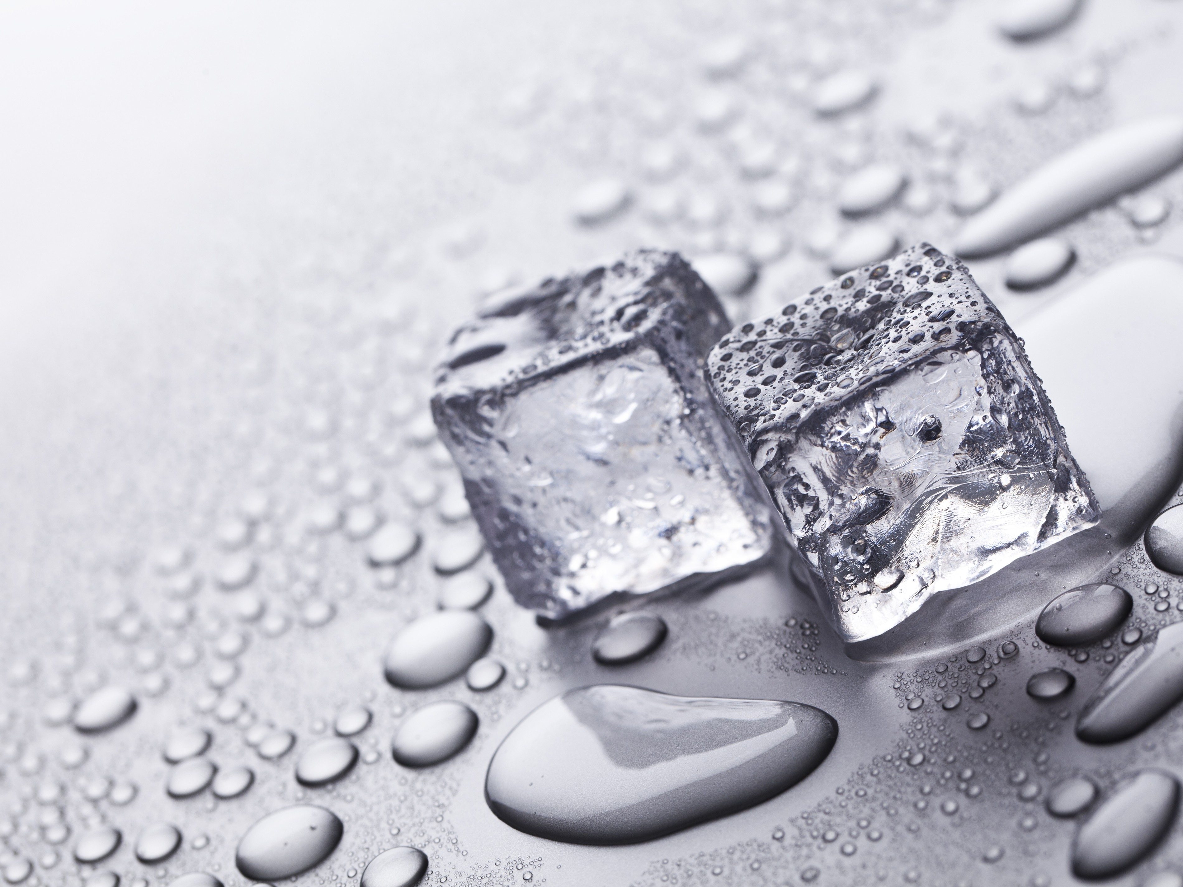 5 Clever Ways To Use Ice Cubes 