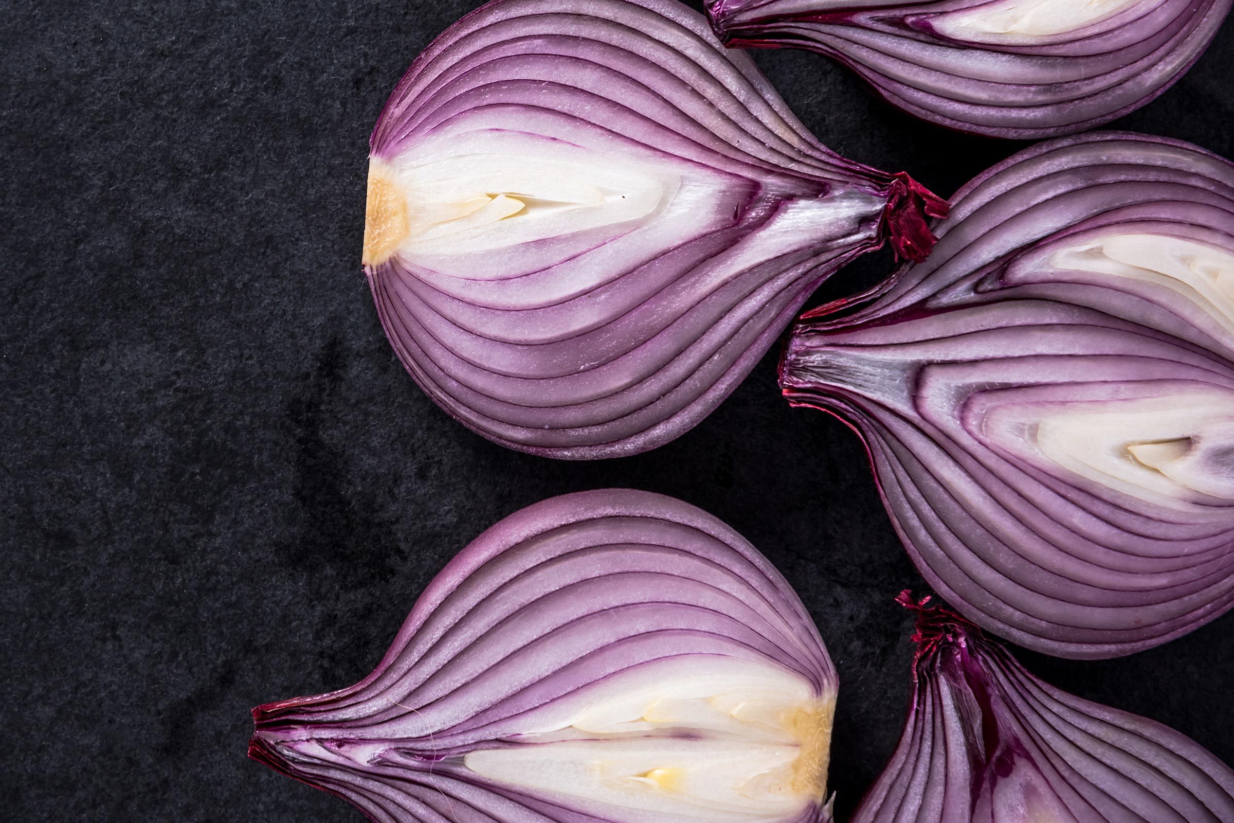 11 Extraordinary Household Uses For Onions Reader S Digest