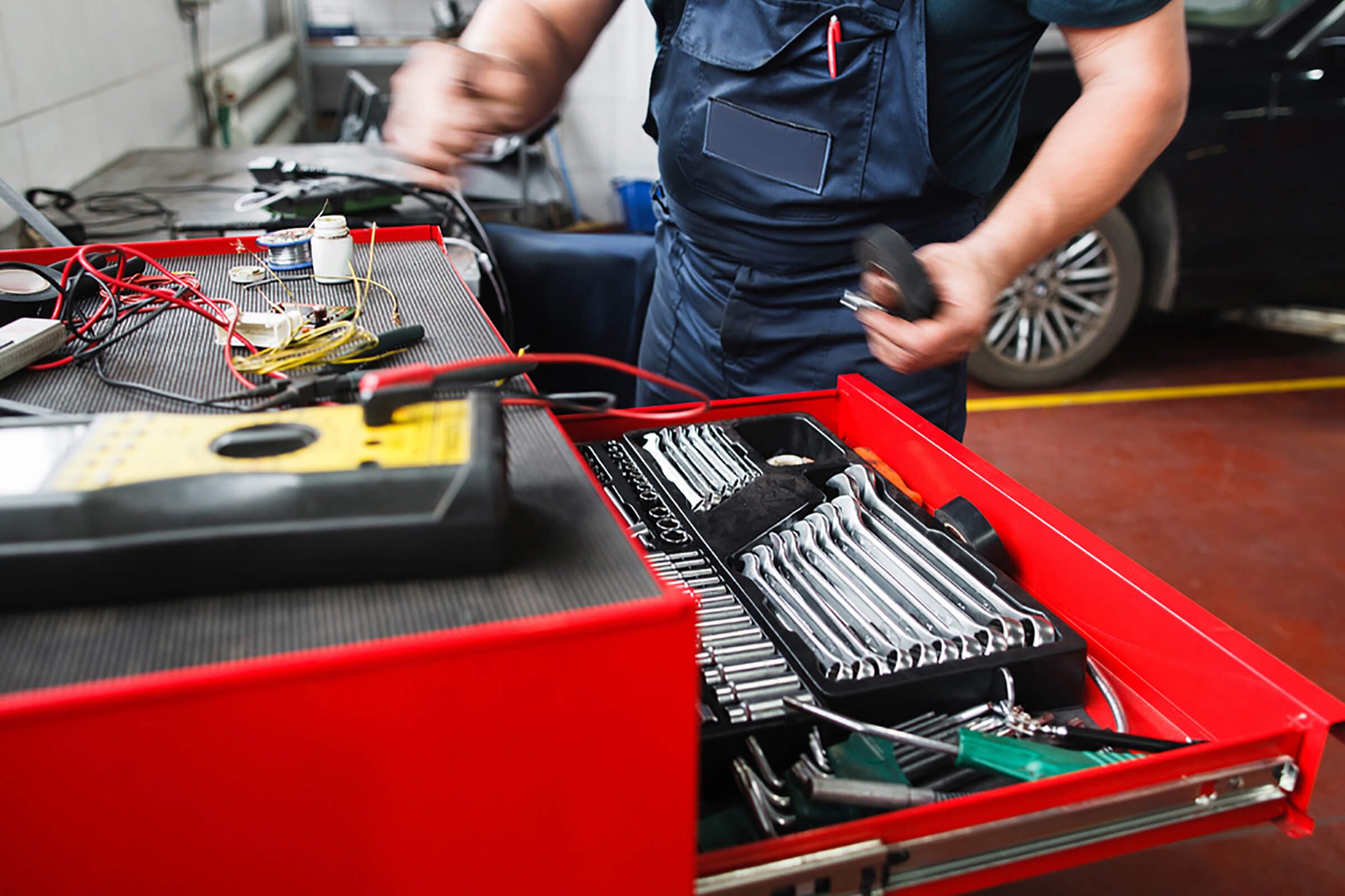 Things Your Auto Mechanic Won't Tell You | Reader's Digest Canada